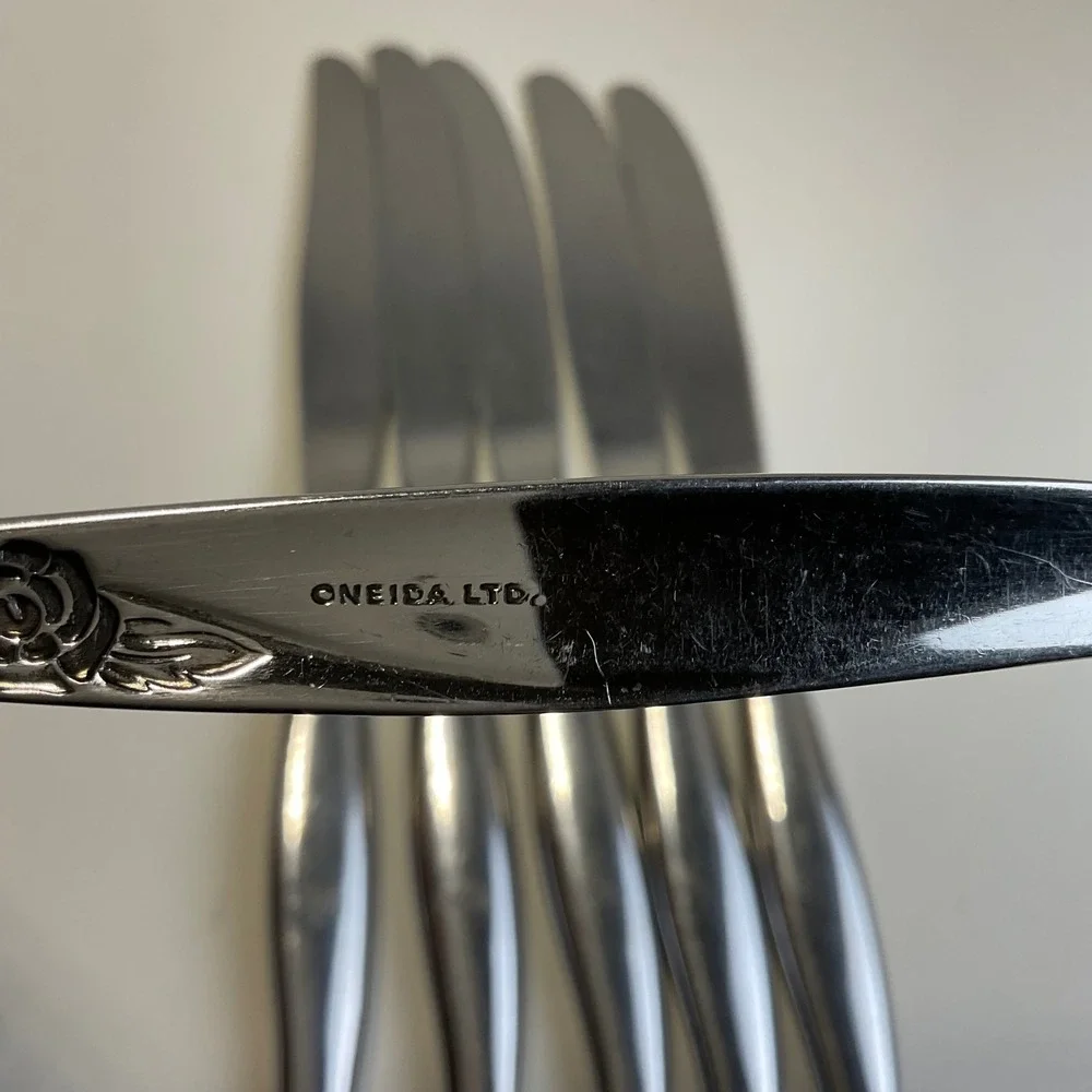 Oneida Wm A Rogers La Rose Stainless Flatware Set 5 Knives 1 Fork Vintage Floral